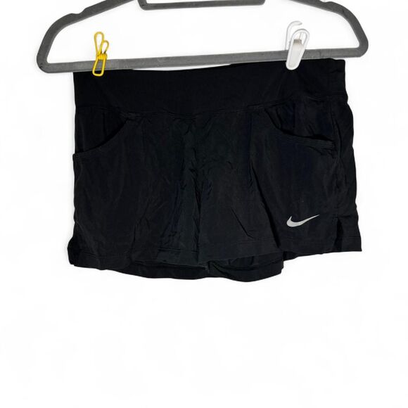 Nike Women’s Black Shorts Size M - Picture 1 of 7